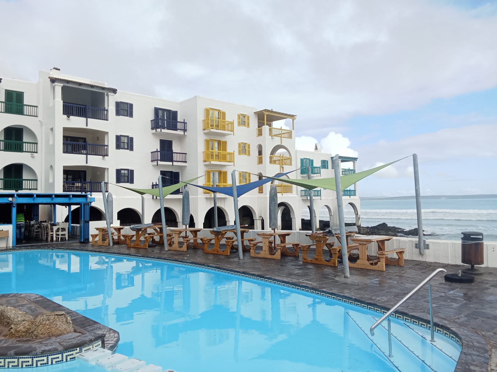 pool area shade sail